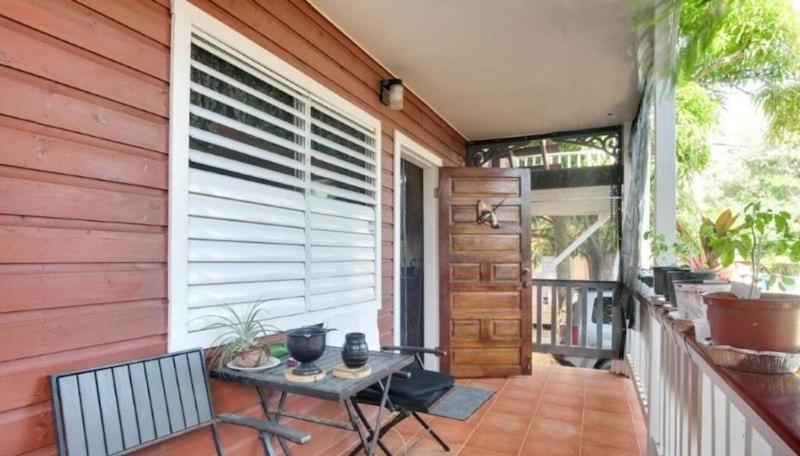 Alux House Hotel Placencia Exterior foto