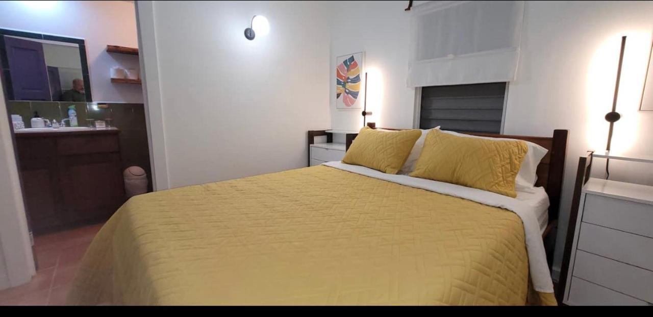 Alux House Hotel Placencia Exterior foto
