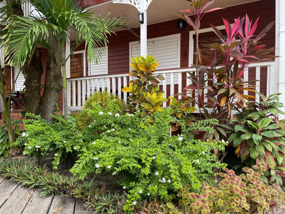 Alux House Hotel Placencia Exterior foto
