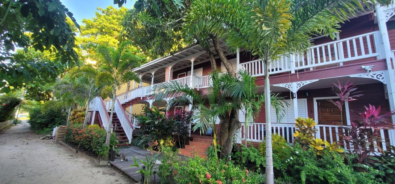 Alux House Hotel Placencia Exterior foto