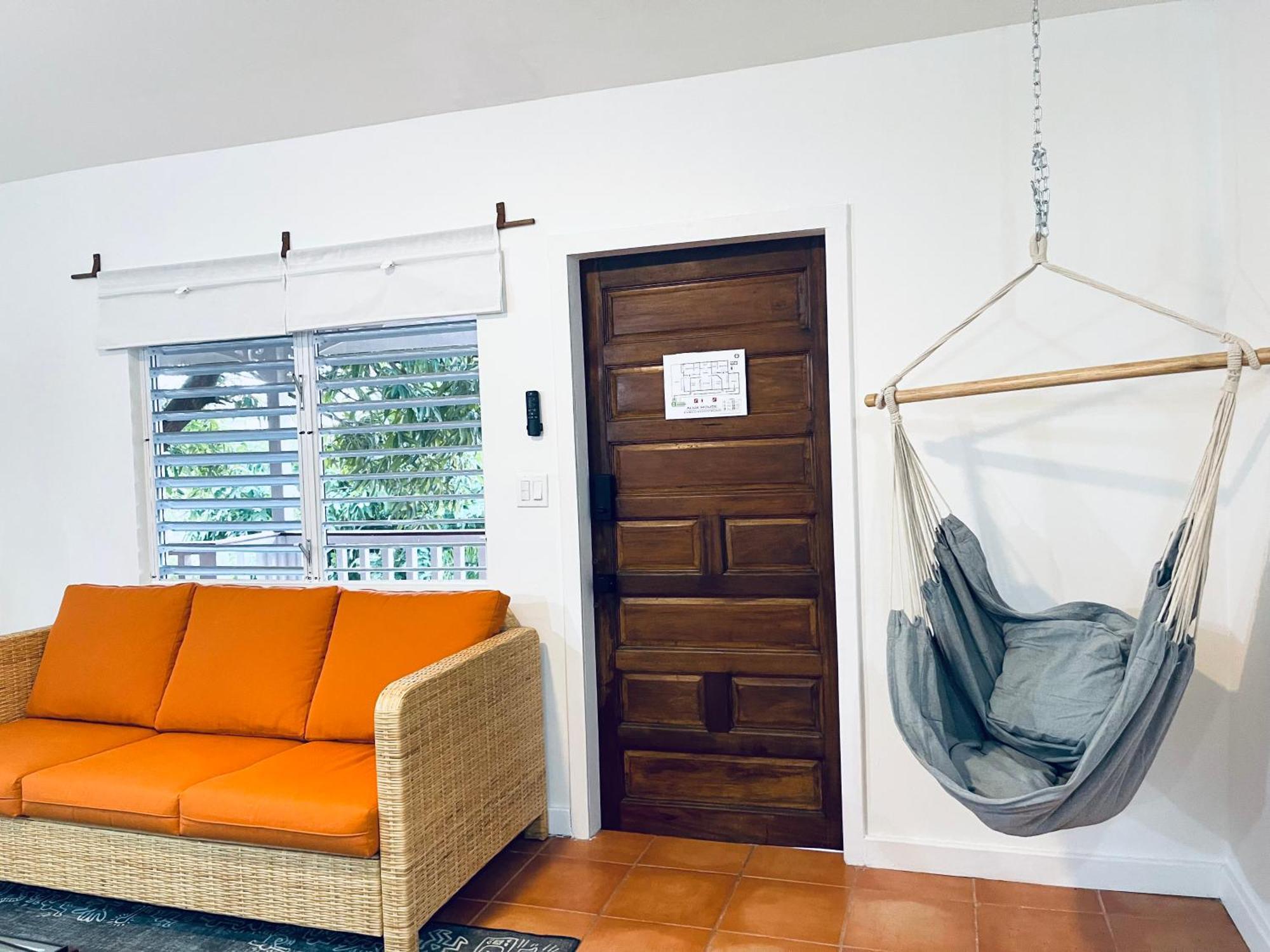 Alux House Hotel Placencia Exterior foto