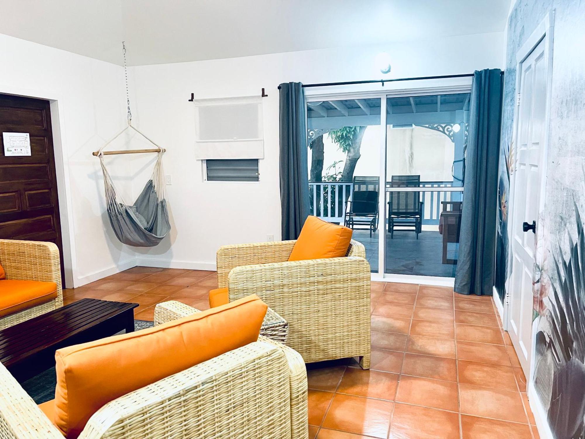 Alux House Hotel Placencia Exterior foto
