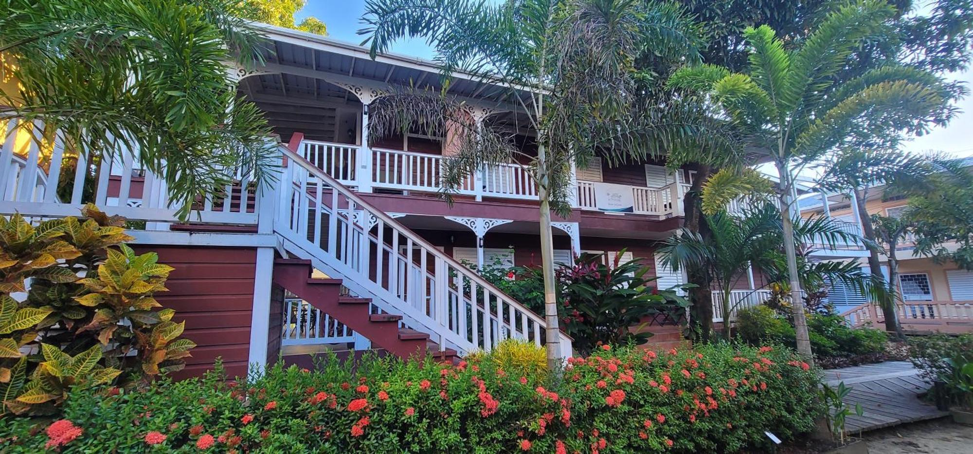 Alux House Hotel Placencia Exterior foto